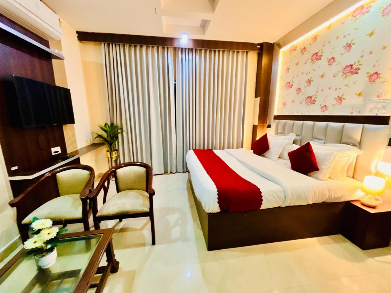 Hotel Ramawati Near Ganga Ghat Haridwar Exterior photo